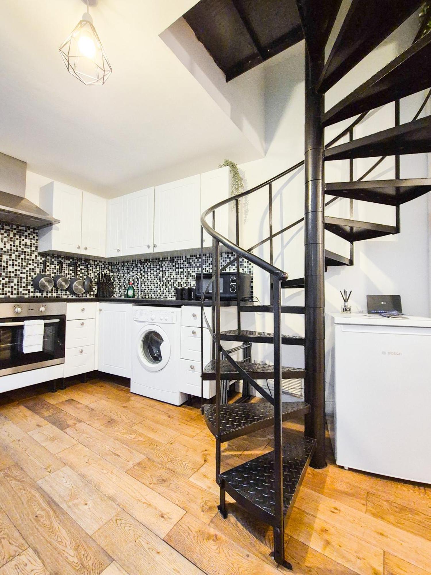 Two Bedroom In Islington Лондон Экстерьер фото